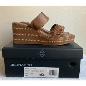 Bernardo Boho Leather Wedge Sandal Heel Stitched Slip Platform Brown Leather 7.5